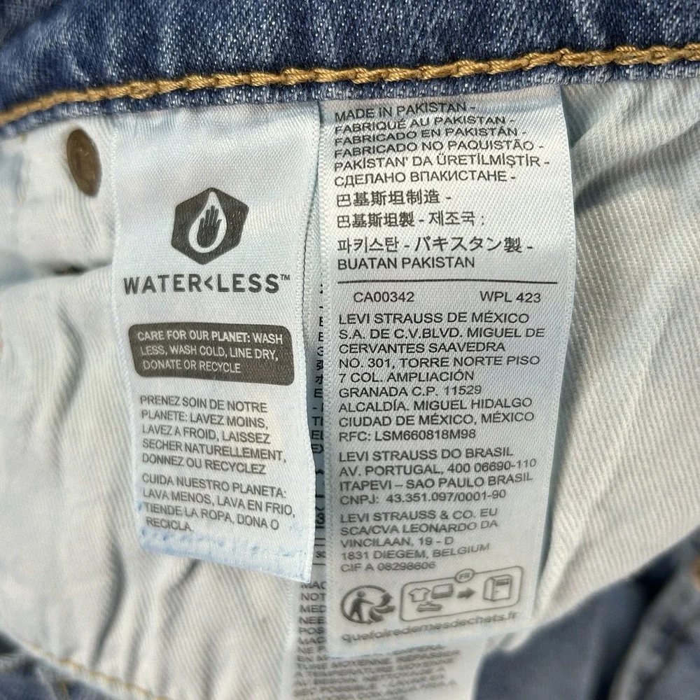 Levi's Jeans Mens 42x32 (42x31) 502 Premium Tapered Medium Wash Casual‎ Denim
